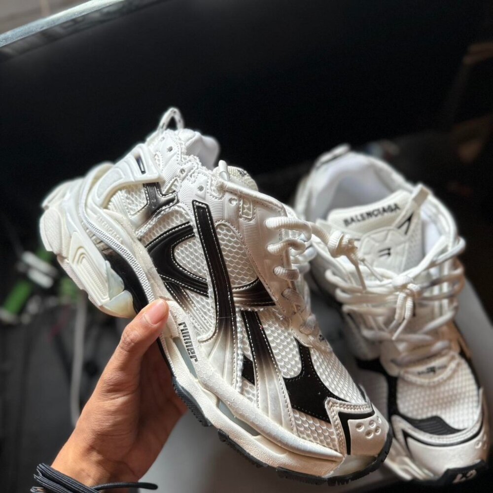 Balenciaga Men's White and Black Trainers